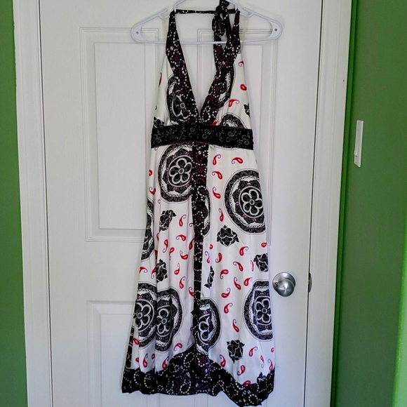 Halter neck dress - Picture 1 of 2